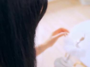 [YouMi尤蜜视频] 女王的新衣 桃子