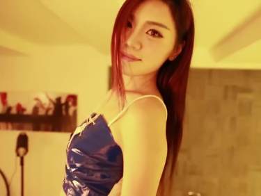 [51MODO杂志]第3期视频 车模超长丝袜美腿