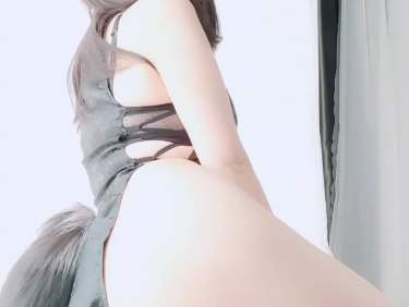 性感少女小黑狼 白银81 黑色情趣旗袍私房写真