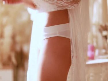 [YALAYI雅拉伊] V160《好想告诉你》苍儿